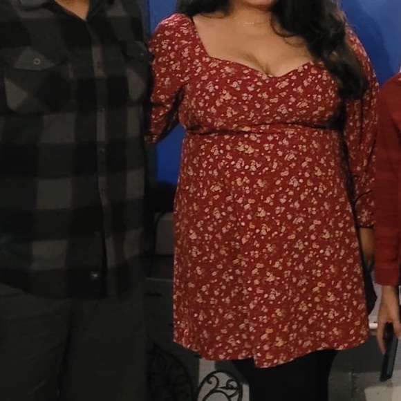 Plus Size Floral Mini Dress - Picture 5 of 5